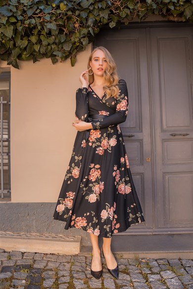 Gül Desen Siyah Kemer Elbise